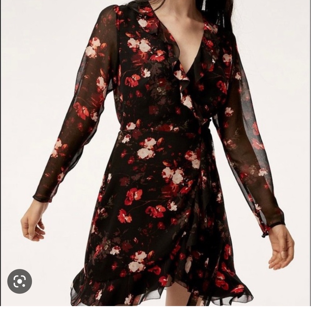 Aritzia Wilfred Louise Tie Waist Wrap Mini Dress